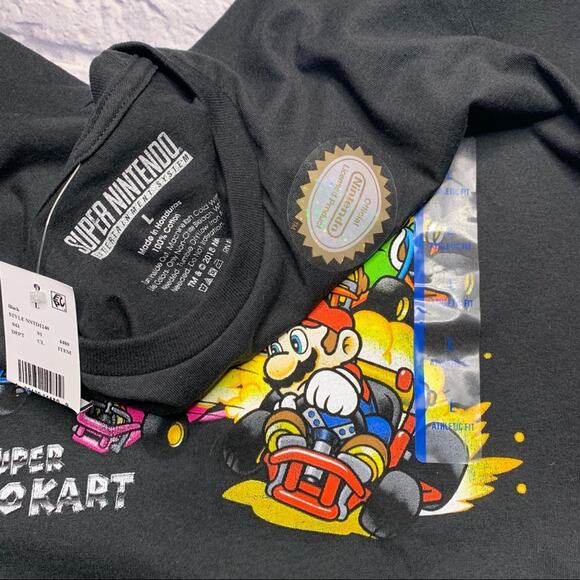 Super Nintendo Super Mario Kart Tee in Black - Picture 4 of 6
